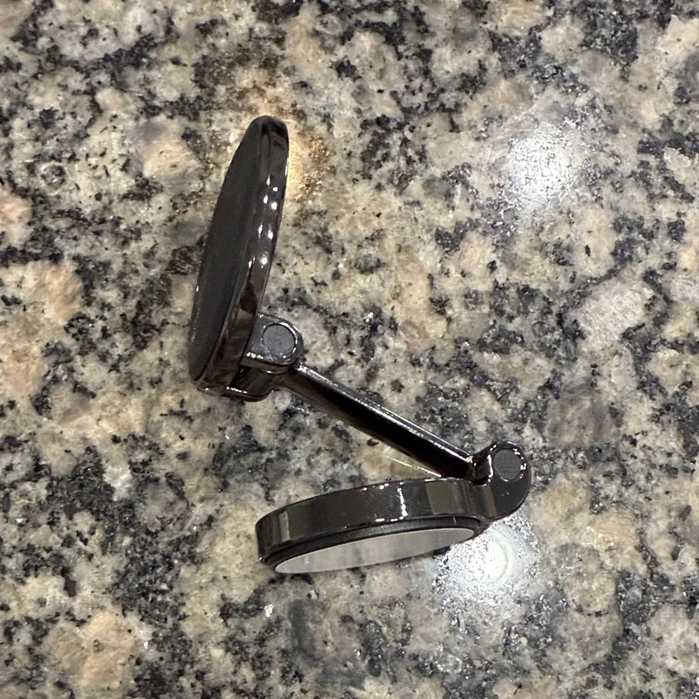 Black Universal Magnetic Bracket